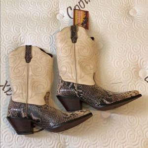 Durango Snakeskin Cowgirl boots. Size 9.5.